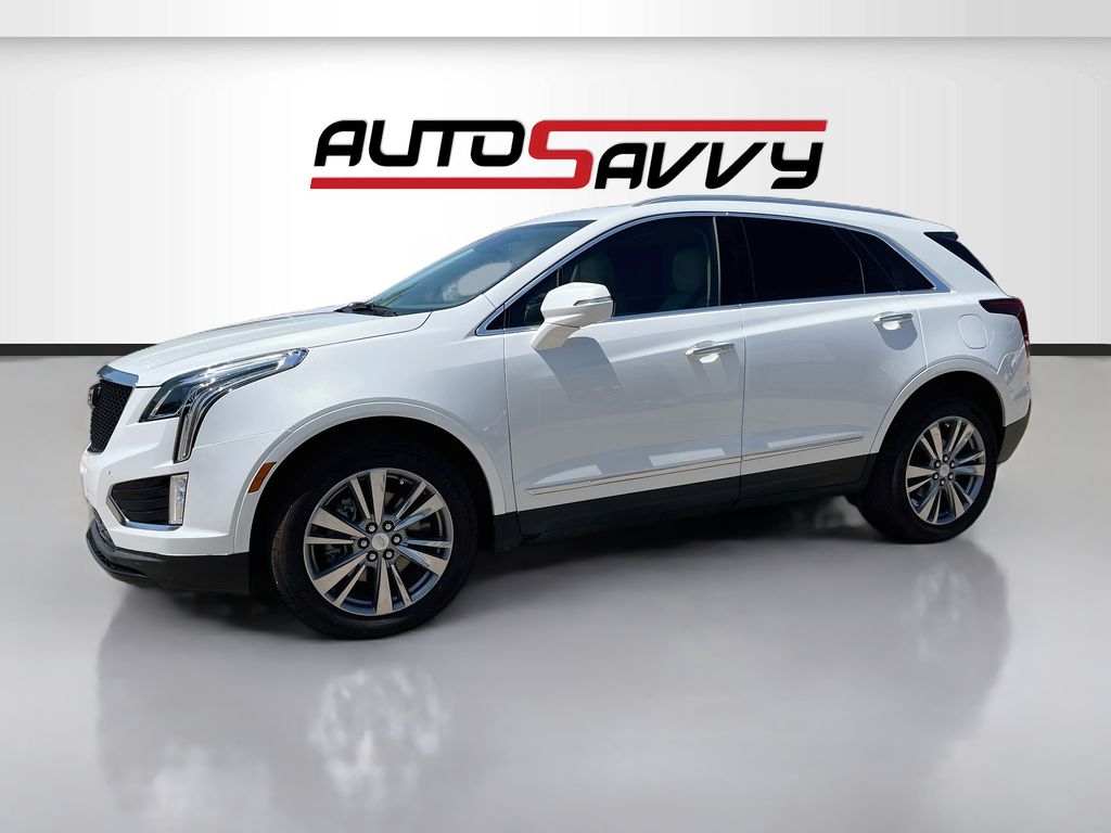 Used 2025 White Cadillac Premium Luxury image 3