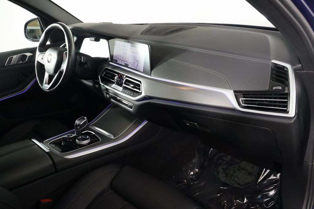 Thumbnail: 2022 BMW X5 - 9