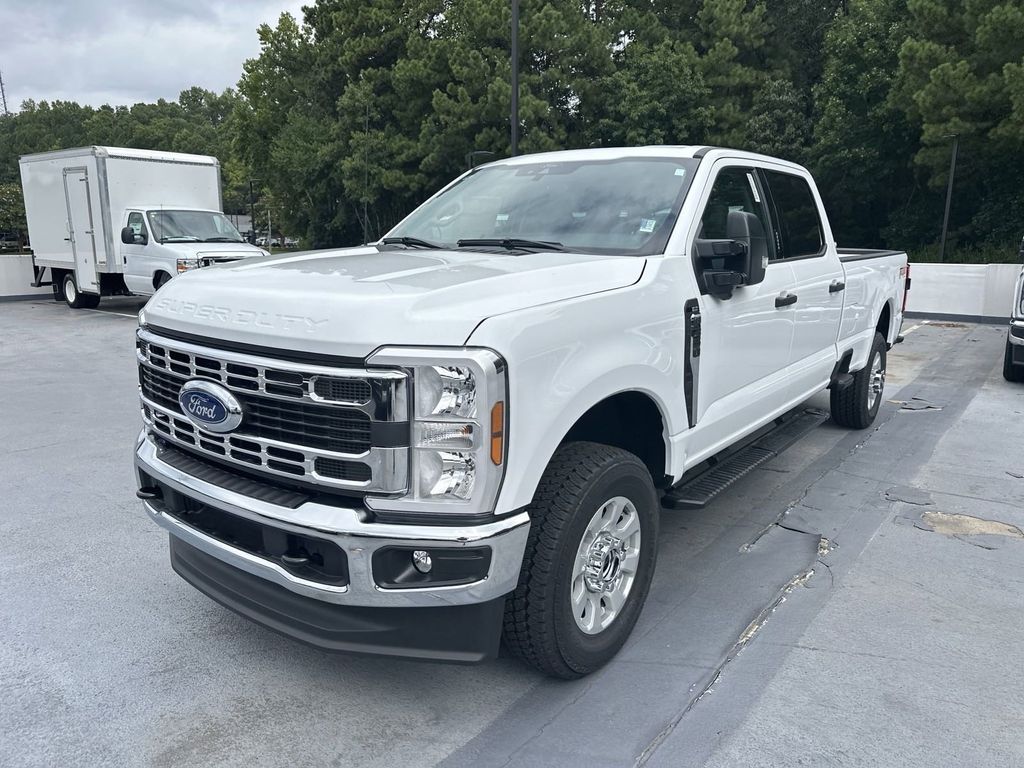 2024 Ford F-350SD XLT 3