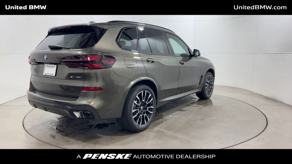 Thumbnail: 2026 BMW X5 - 8