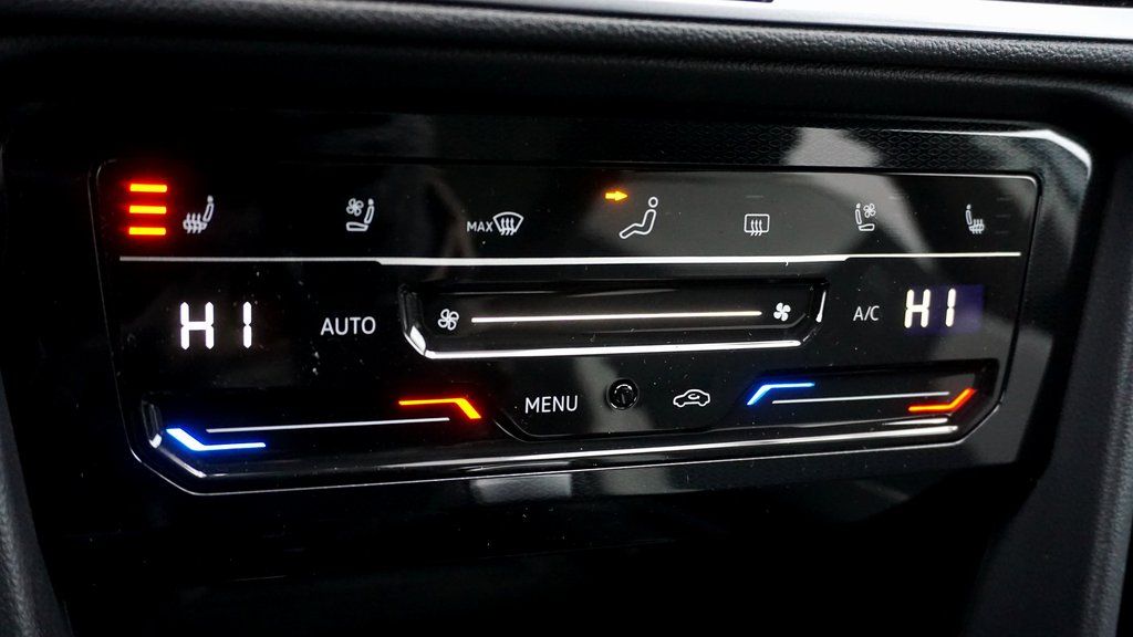 2026 Volkswagen Taos SEL - Photo 14
