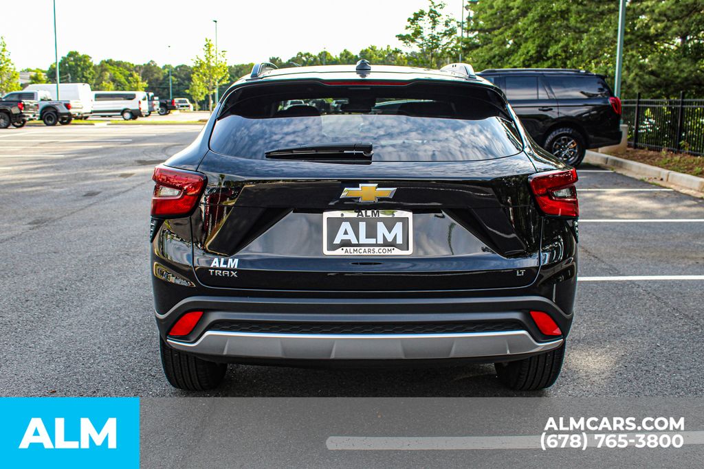 Used 2025 Black Chevrolet LT image 11
