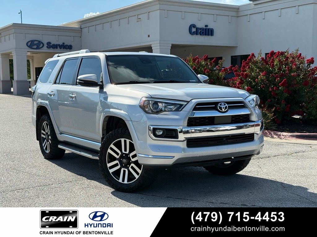 Classic Silver Metallic 2022 Toyota 4Runner SUV / Crossover All-Wheel Drive 5-Speed Automatic