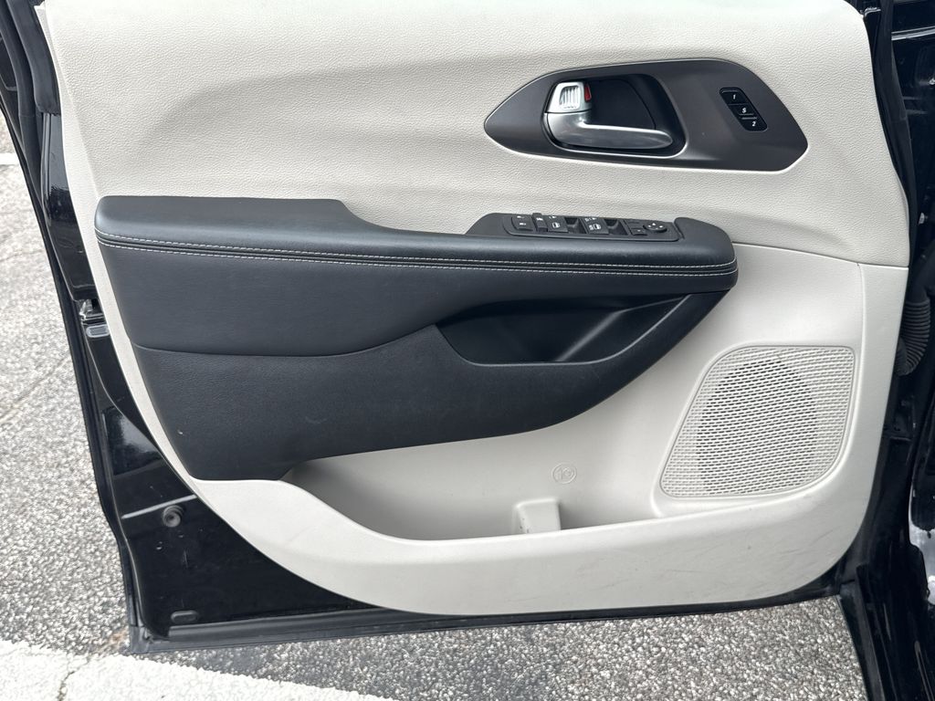 2024 Chrysler Pacifica Touring L Black at Martin Chrysler Dodge Jeep Ram