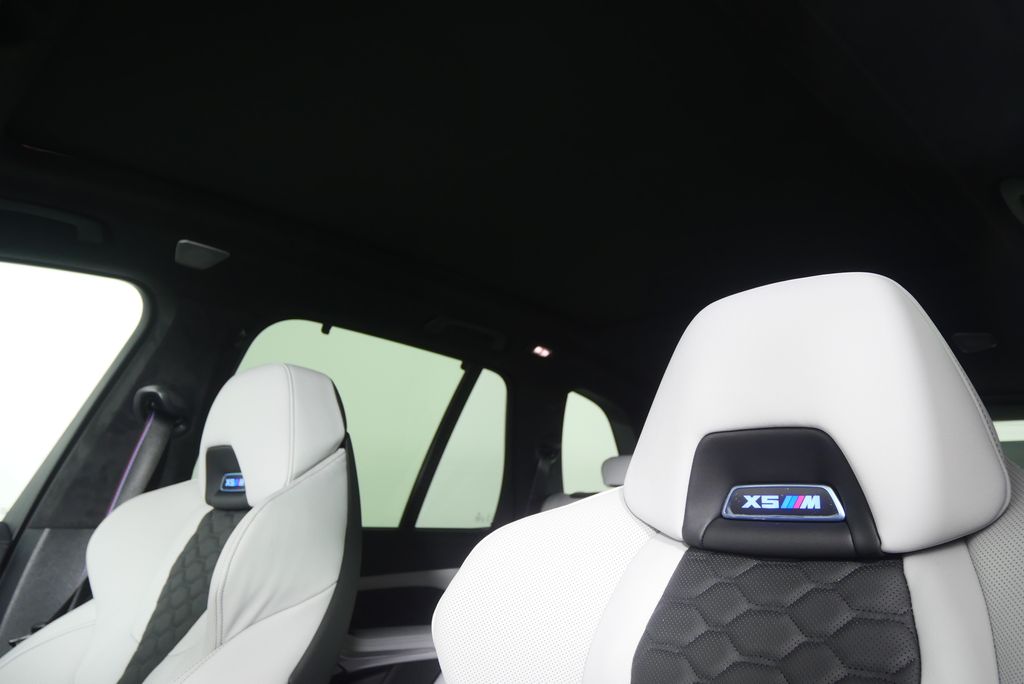 Thumbnail: 2026 BMW X5 - 12