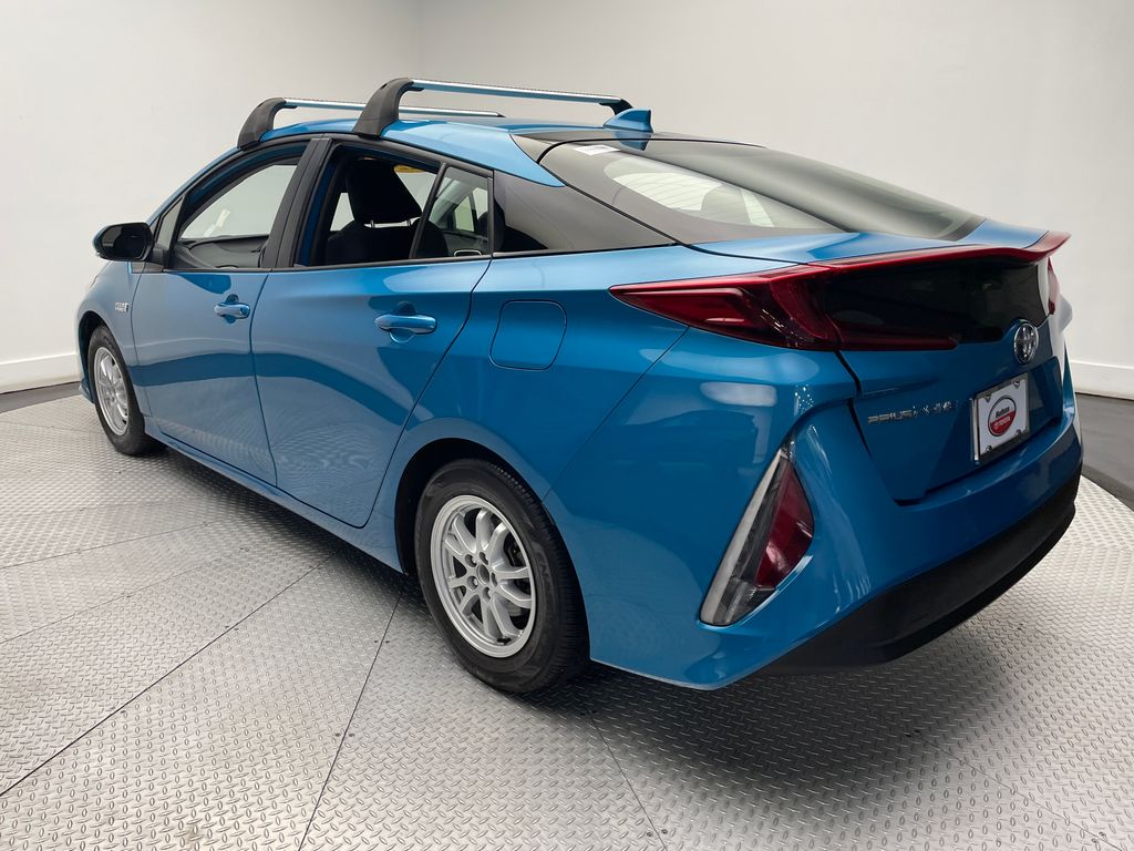 2022 Toyota Prius Prime LE 7