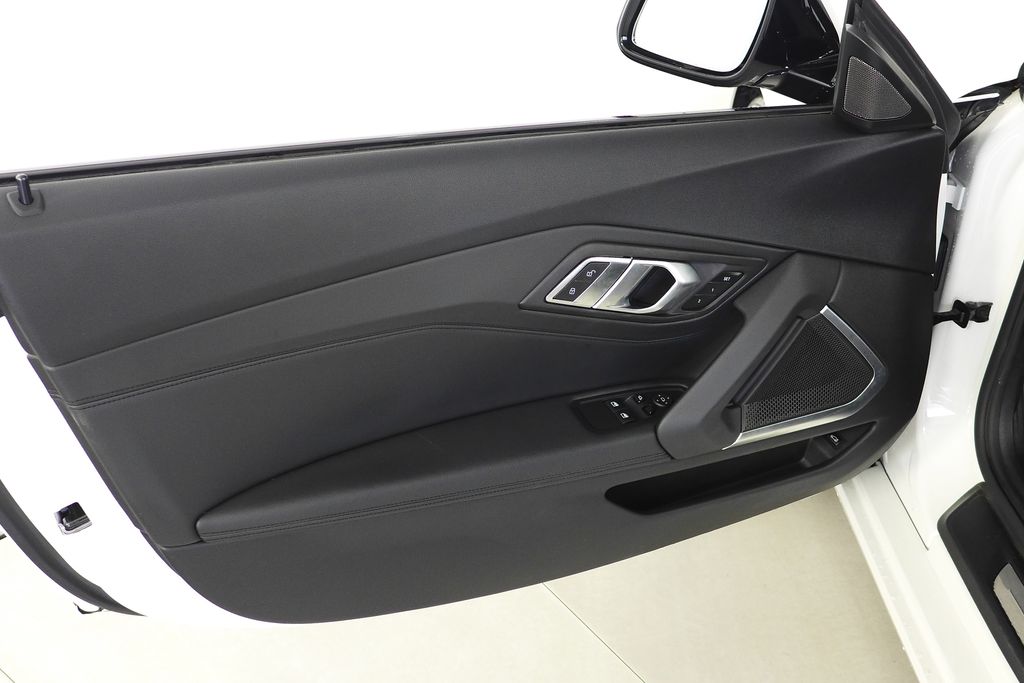 2021 BMW Z4 sDrive30i 12