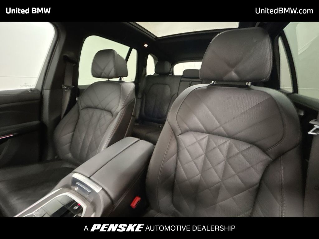 Thumbnail: 2025 BMW X5 - 13