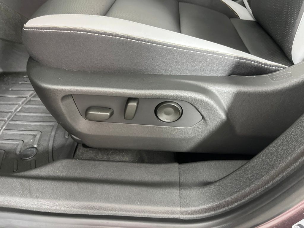 Thumbnail: 2025 Buick Envision - 25