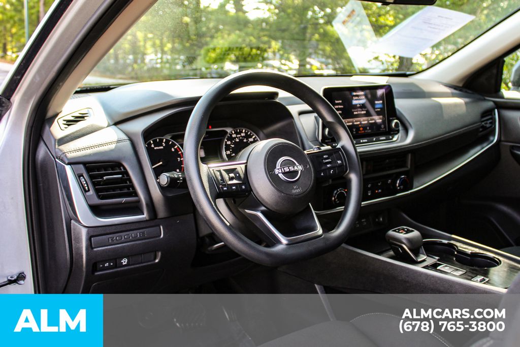 Used 2024 Silver Nissan S image 22