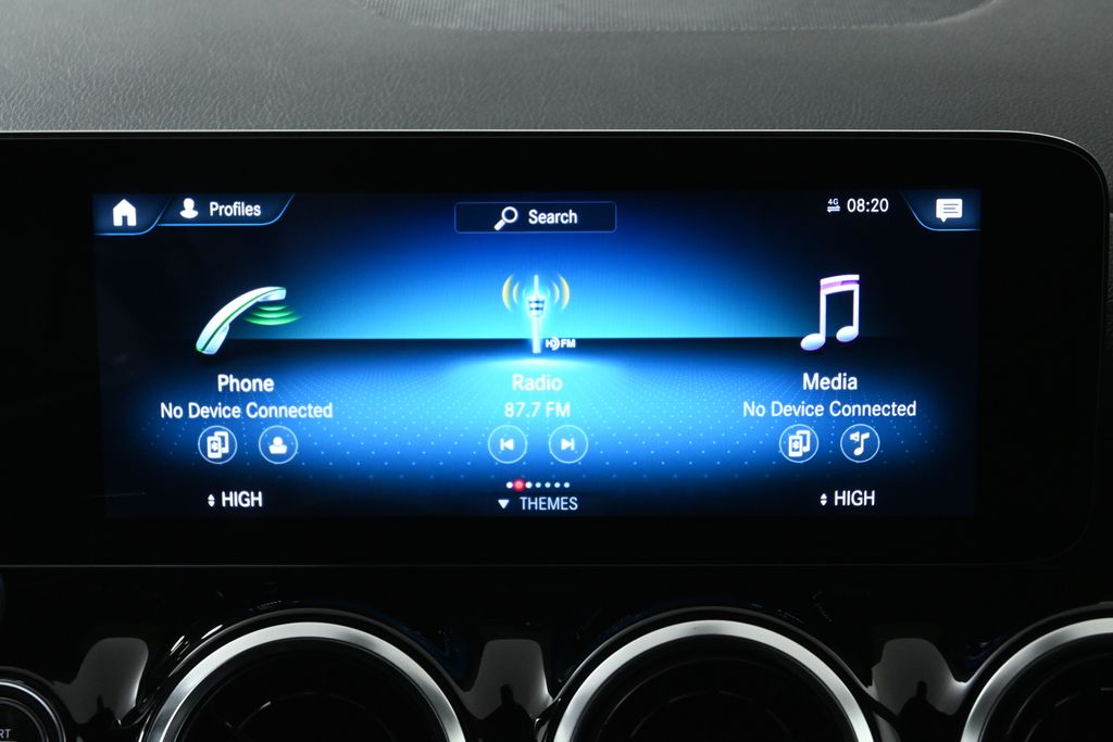 Thumbnail: 2022 Mercedes-Benz GLA - 21