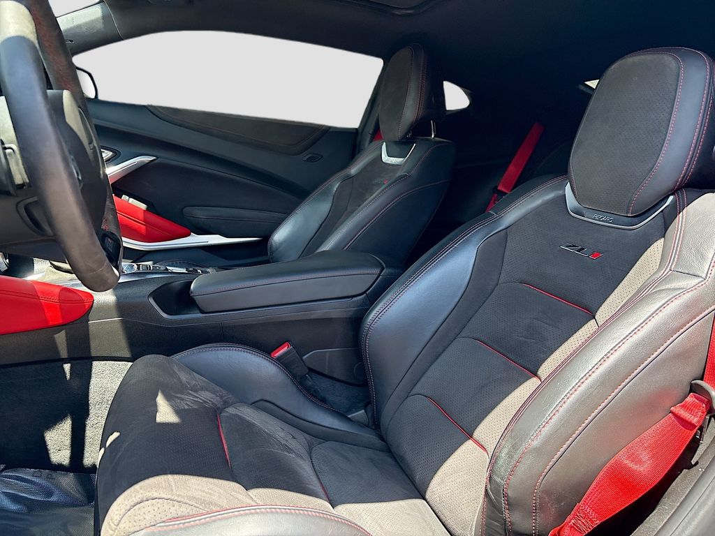Used 2021 Black Chevrolet ZL1 image 22