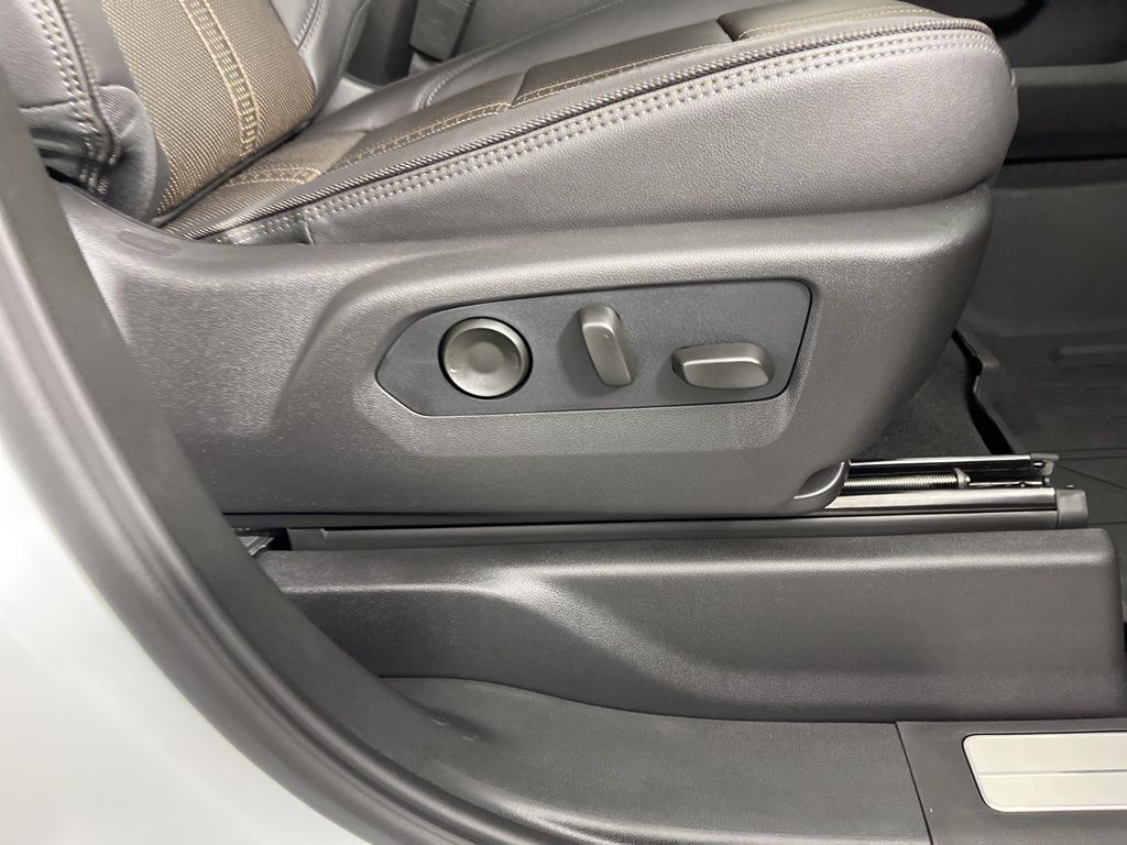 Thumbnail: 2025 Chevrolet Silverado 2500 - 11