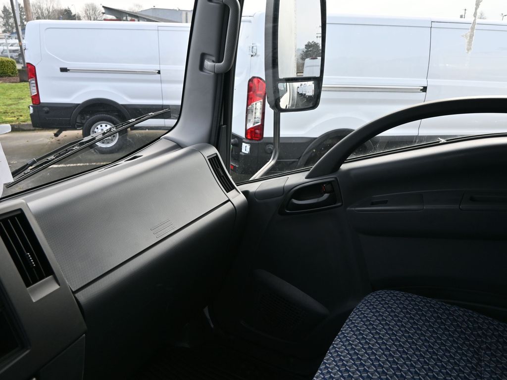2024 Isuzu NPR HD 