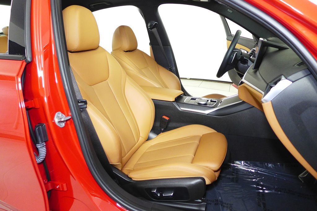 Thumbnail: 2023 BMW 3 Series - 19