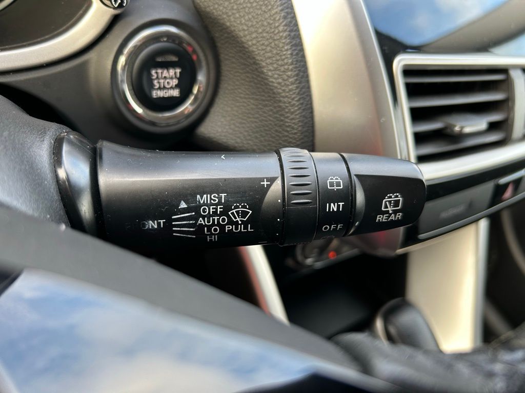 Thumbnail: 2019 Mitsubishi Eclipse Cross - 19