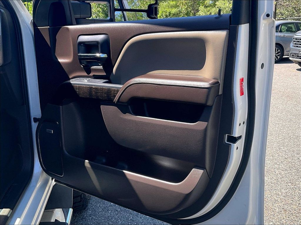 2015 GMC Sierra 1500 — photo 11