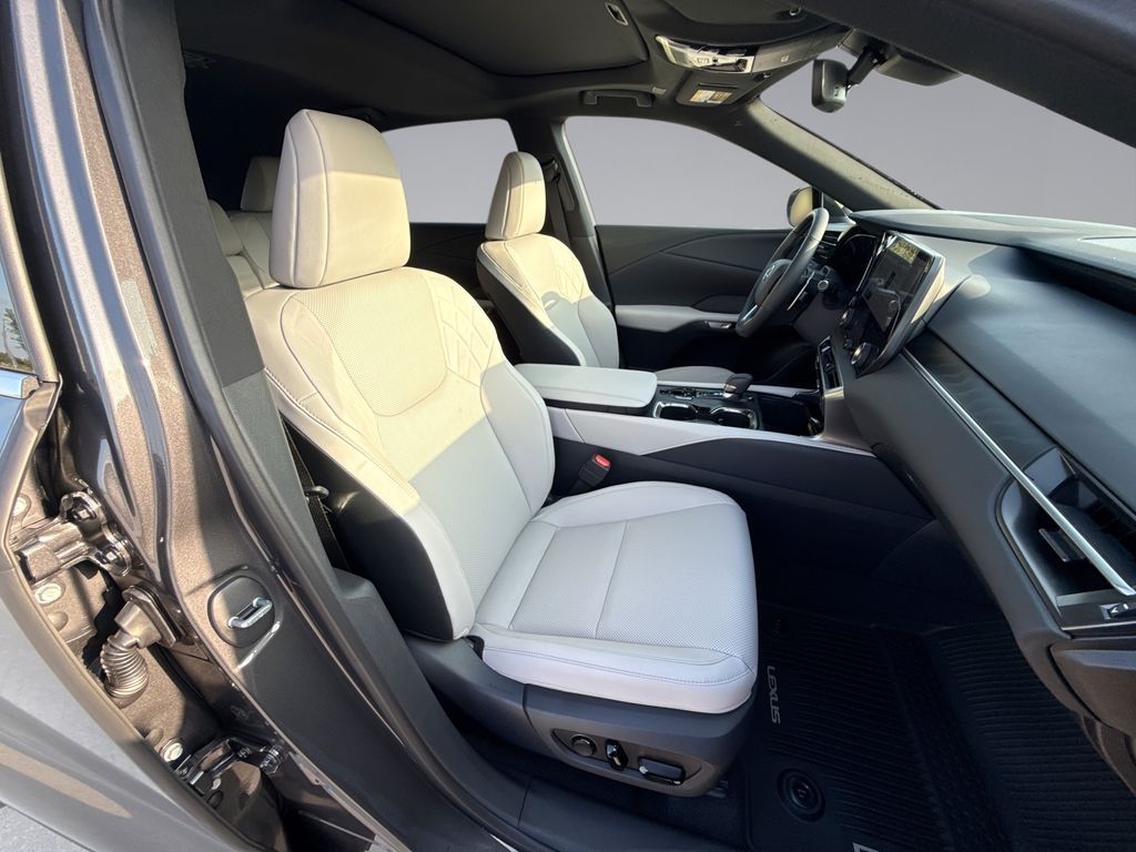 Thumbnail: 2026 Lexus RX - 16