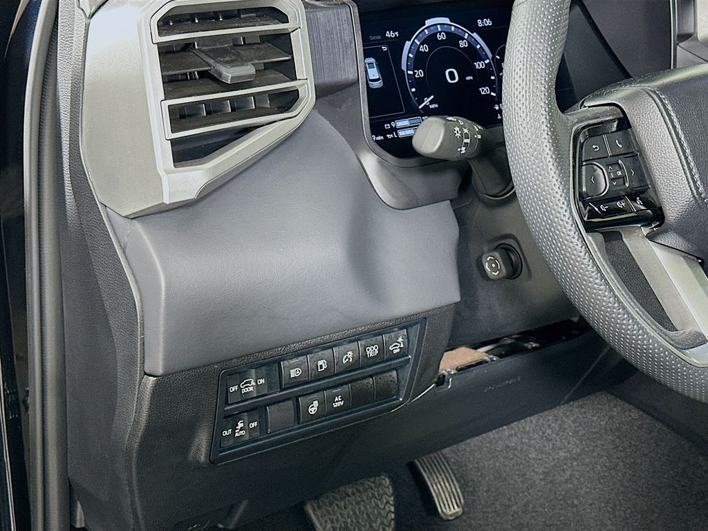 Thumbnail: 2024 Toyota Sequoia - 10