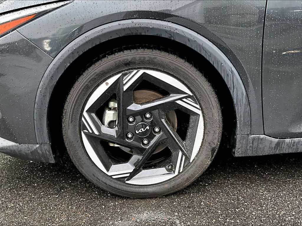 2025 Kia K4 — photo 7
