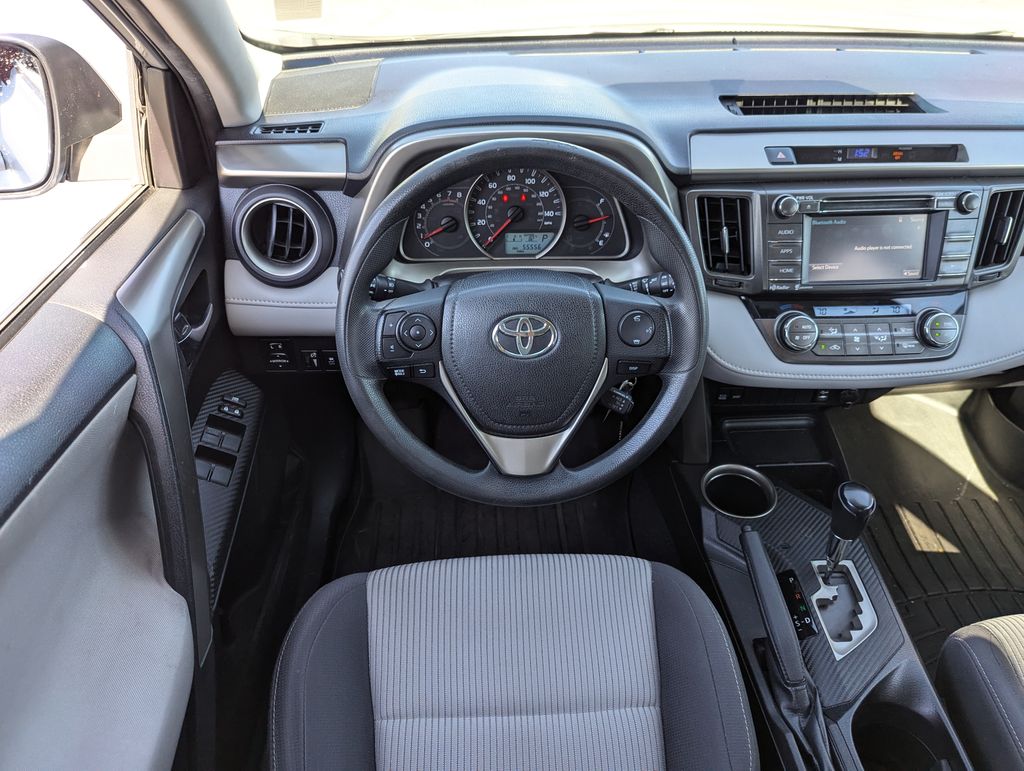 2015 Toyota RAV4 XLE 31