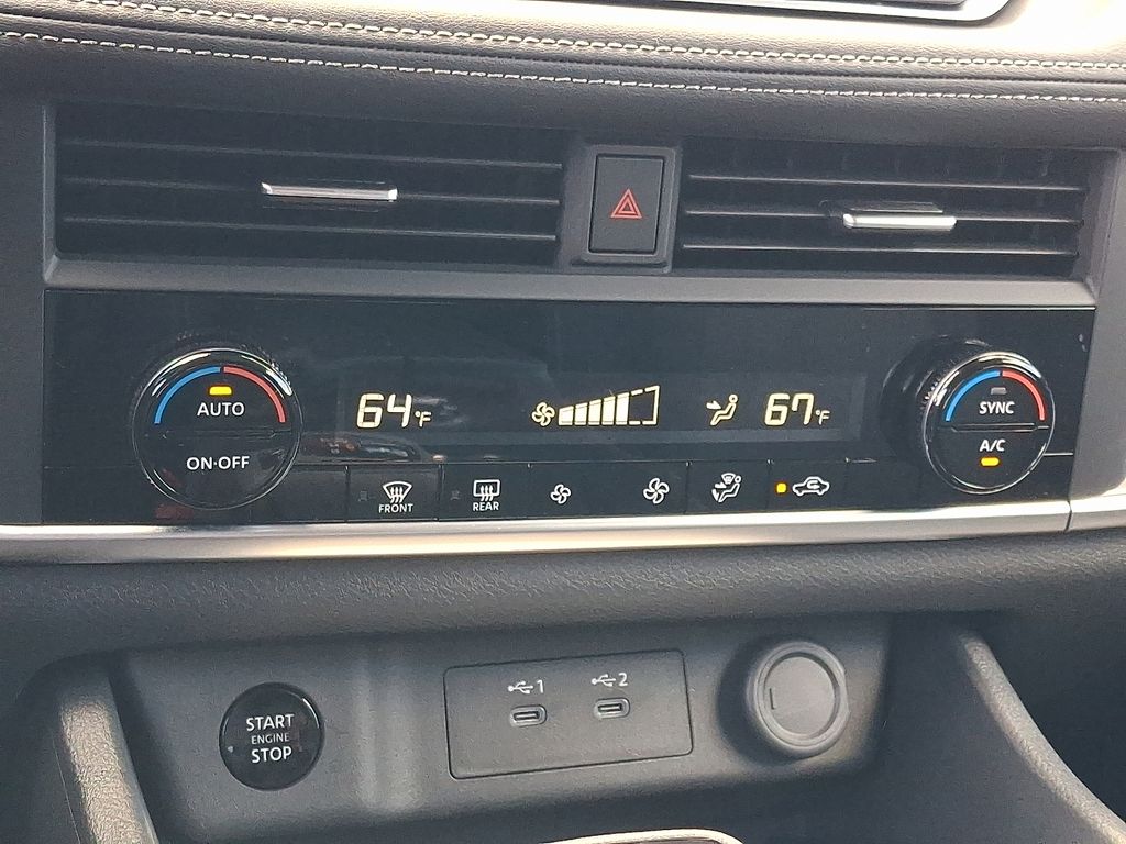 2025 Nissan Rogue — photo 17