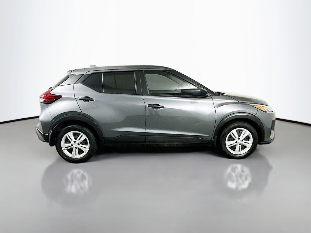 Thumbnail: 2024 Nissan Kicks - 4