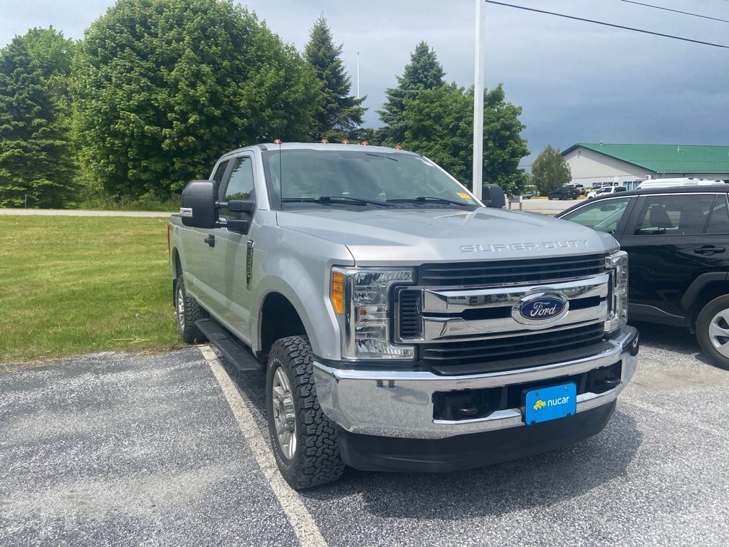 Ingot Silver 2017 Ford F-250 Super Duty XL SuperCab 4WD Pickup Truck Four-Wheel Drive 6-Speed Automatic