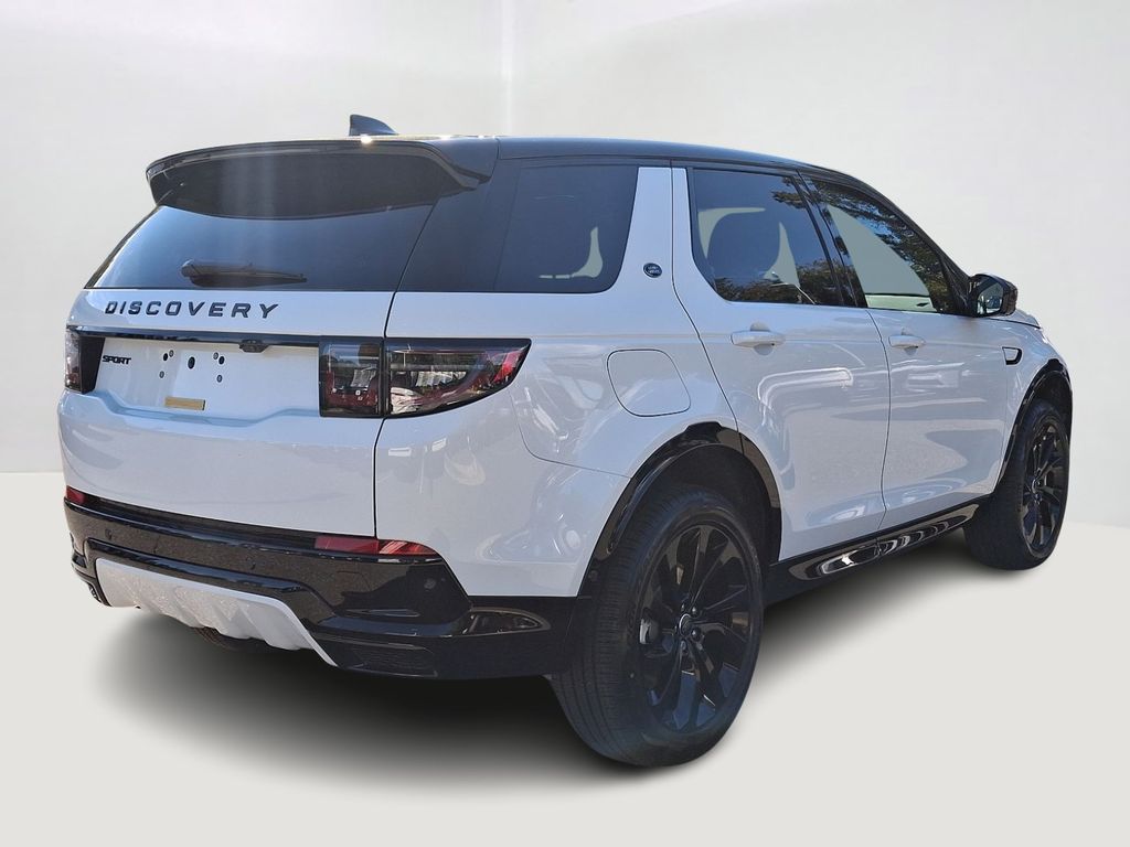 2025 Land Rover Discovery Sport SE 3