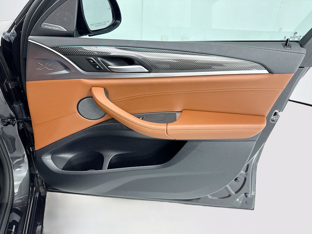 Thumbnail: 2025 BMW X4 - 24