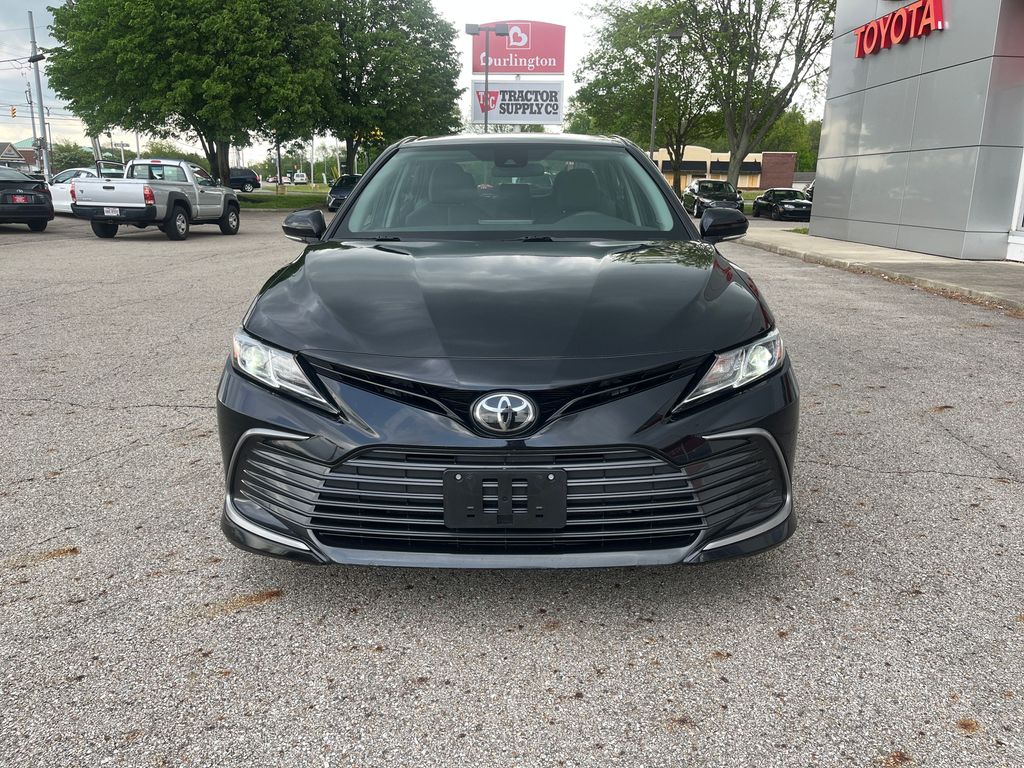 2023 Toyota Camry LE photo
