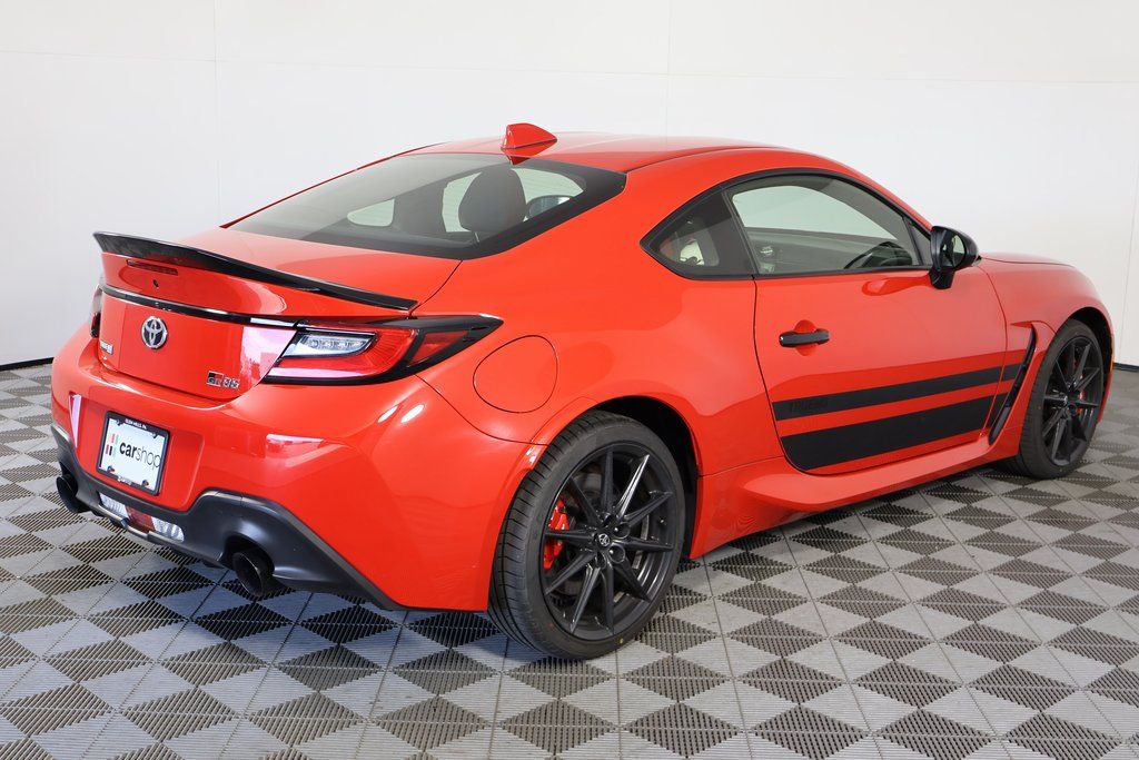 Thumbnail: 2024 Toyota GR86 - 4