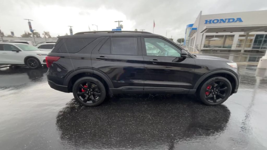 Thumbnail: 2020 Ford Explorer - 9