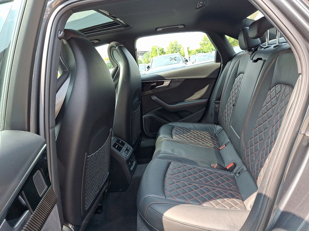 2023 Audi S4 Prestige 10