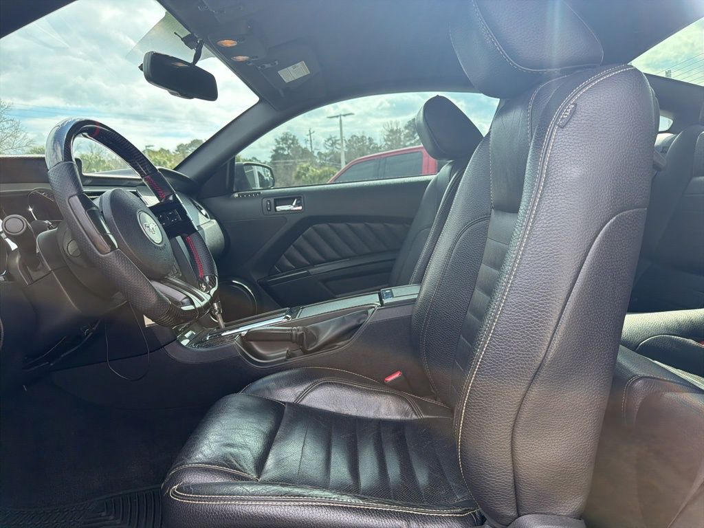 2011 Ford Mustang V6 Premium