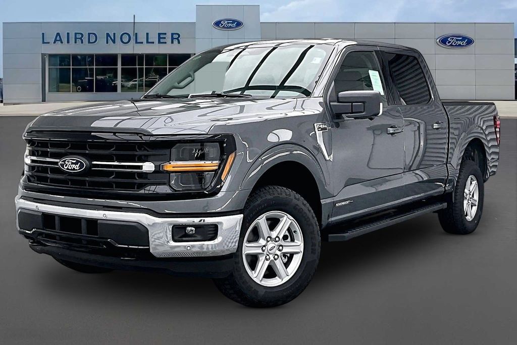 Carbonized Gray Metallic 2026 Ford F-150 Pickup Truck Four-Wheel Drive Automatic