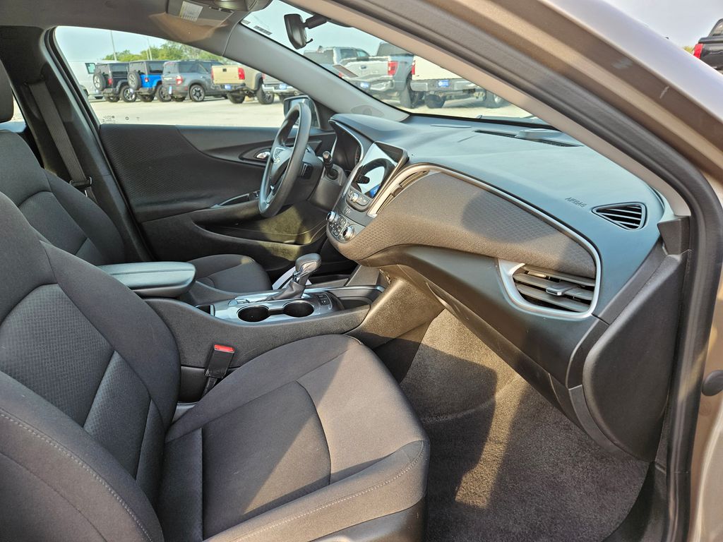 Used 2024 Chevrolet Malibu Sedan