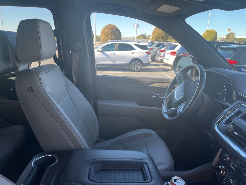 Thumbnail: 2021 GMC Yukon XL - 4