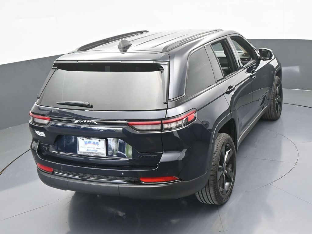 Used 2024 Midnight Sky Jeep Limited image 53