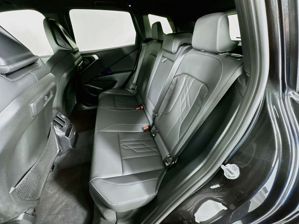 Thumbnail: 2025 BMW X3 - 23