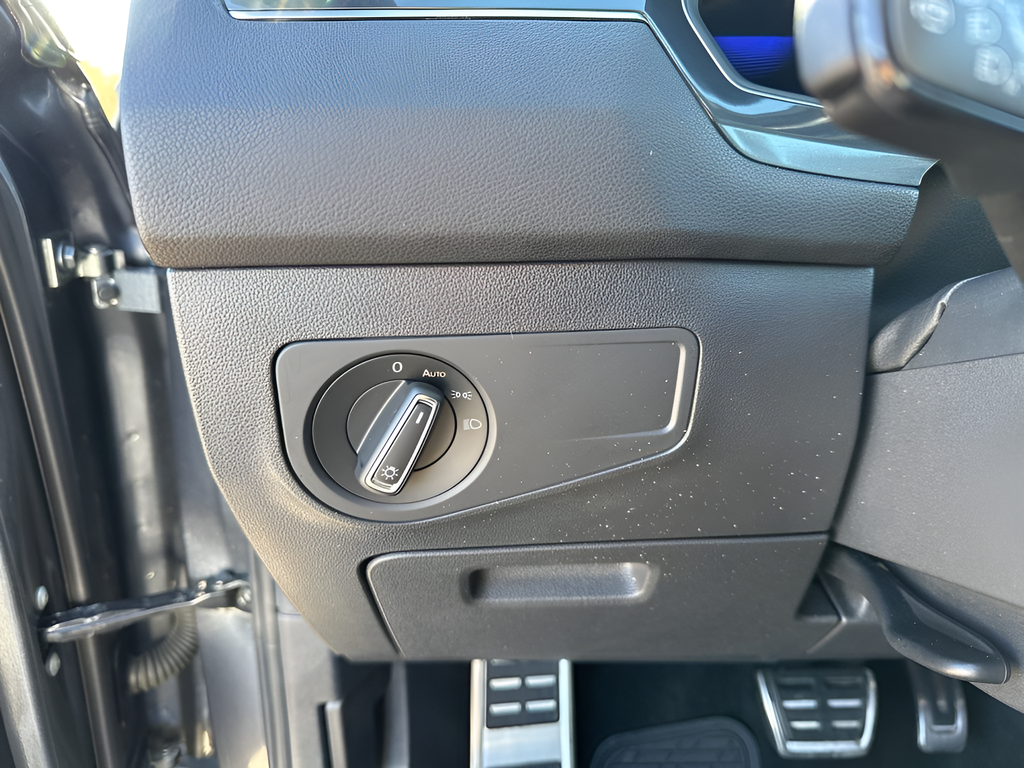 Used Car 2022 Volkswagen Tiguan  2.0t Se R-line Black For Sale Under $25,000 In Austin, Texas