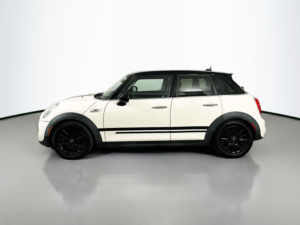 2016 MINI Cooper Base 8