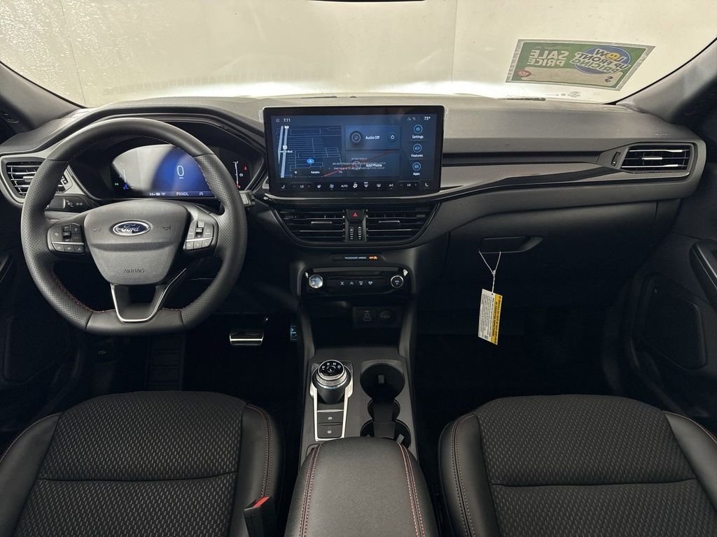 2024 Ford Escape ST-Line photo 3