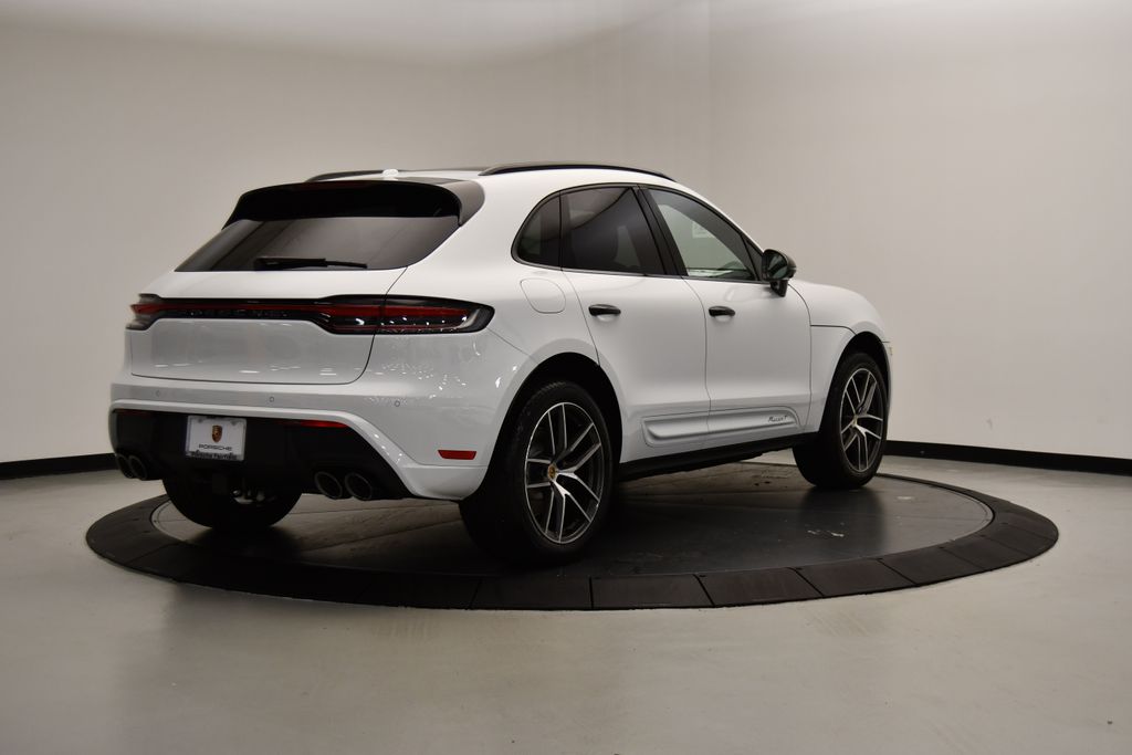 2024 Porsche Macan T 5