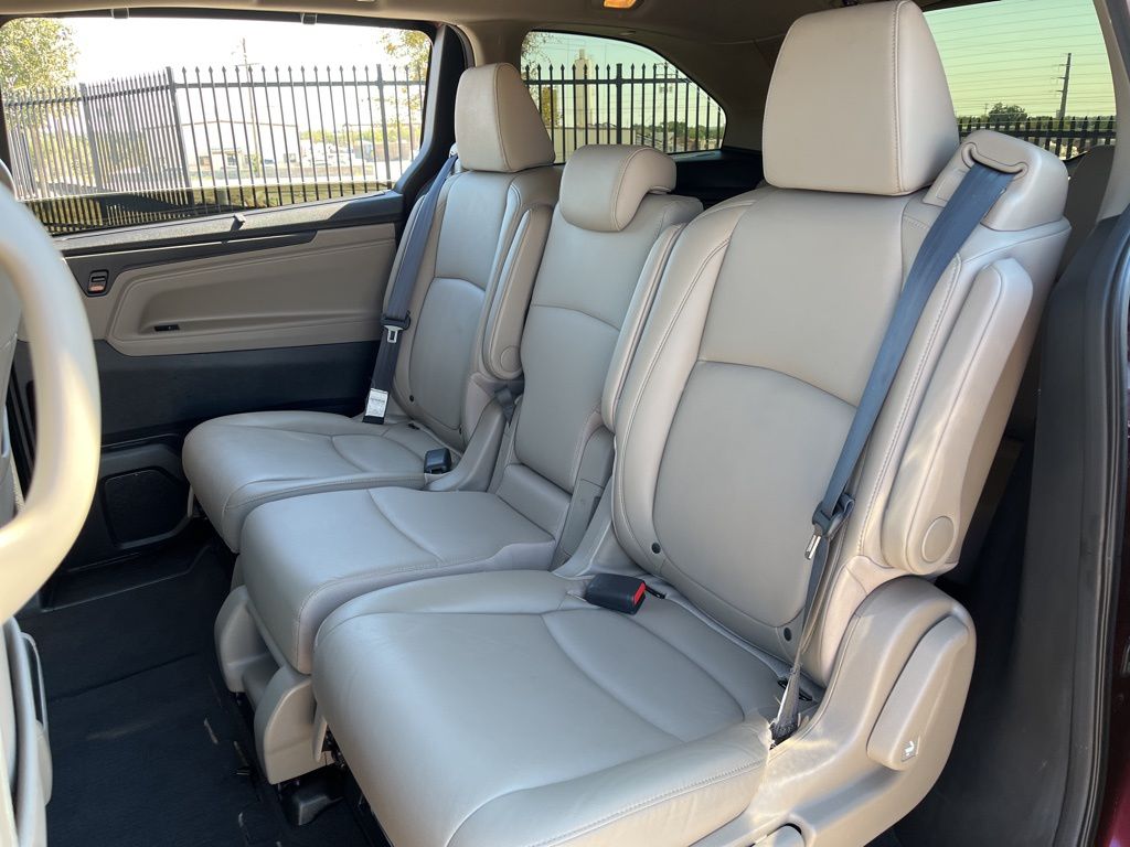 Thumbnail: 2018 Honda Odyssey - 26