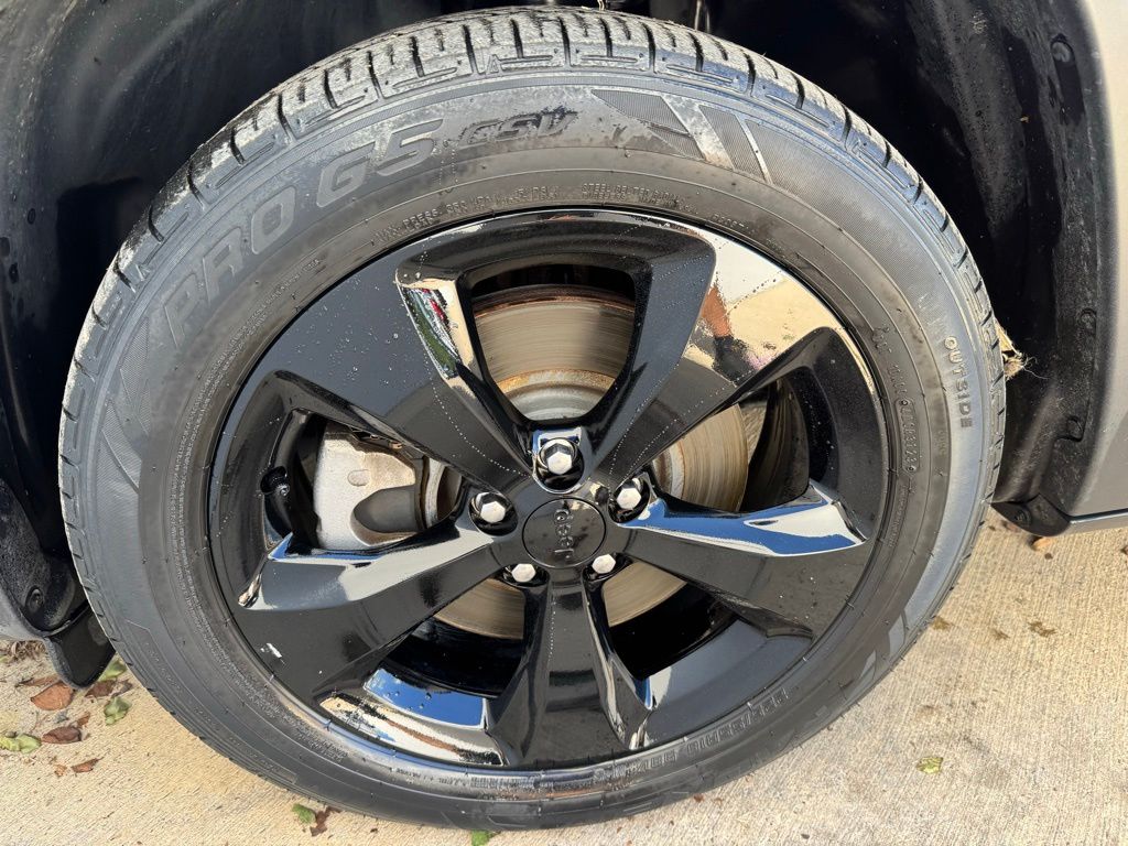 Used Car 2021 Jeep Cherokee  Altitude For Sale Under $20,000 In Georgetown, Texas