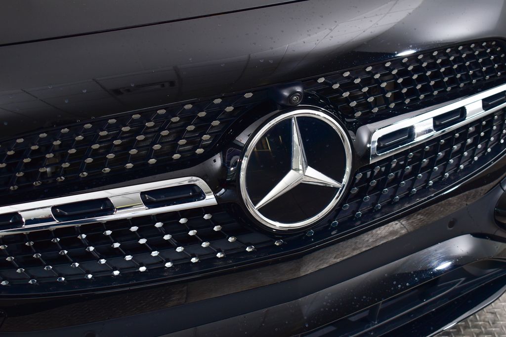 Thumbnail: 2026 Mercedes-Benz GLA - 9