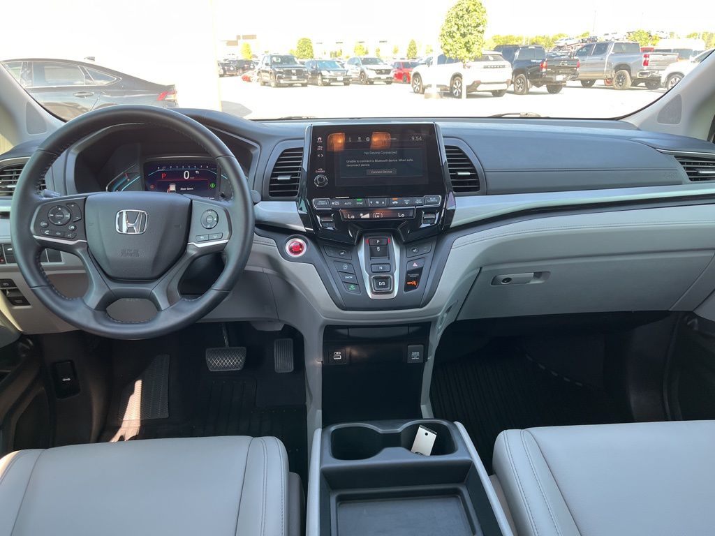 Thumbnail: 2022 Honda Odyssey - 16