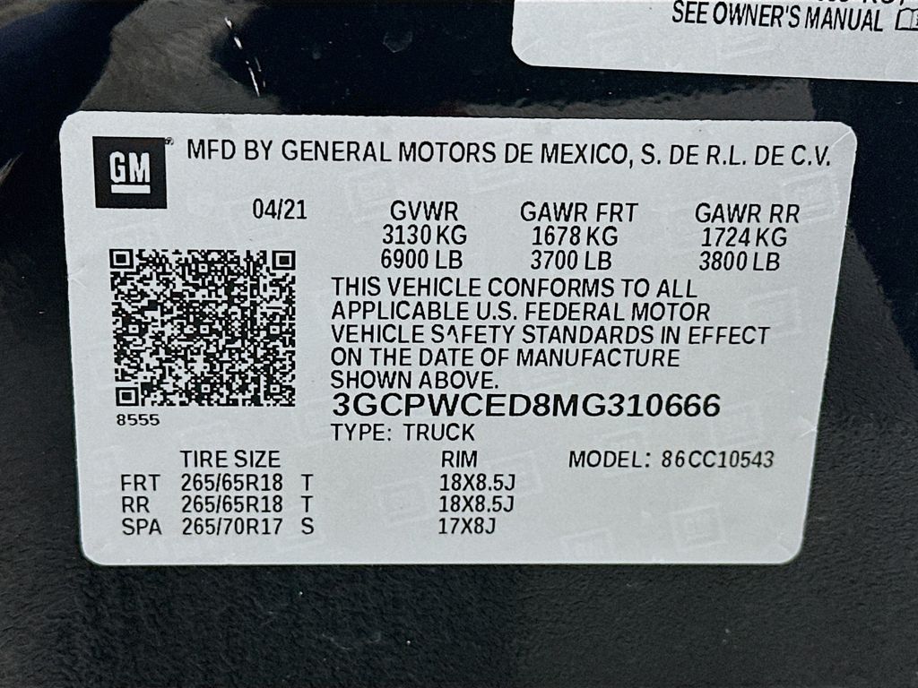 Used 2021 Black Chevrolet LT image 36