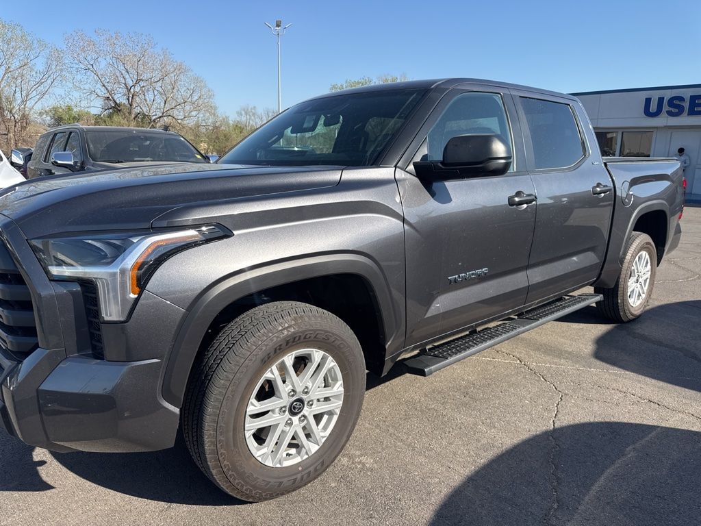 Magnetic Gray Metallic 2025 Toyota Tundra SR5 CrewMax Cab 4WD Pickup Truck Four-Wheel Drive Automatic